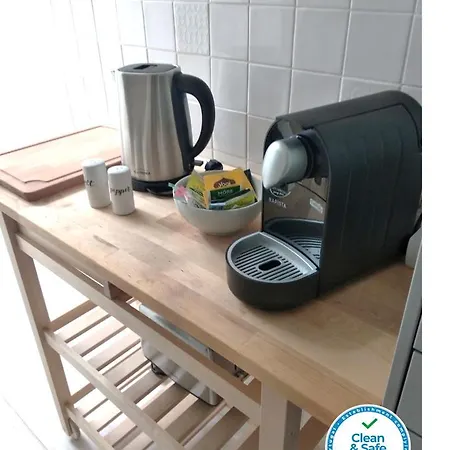 Portugal Here I - Herois De Quionga *