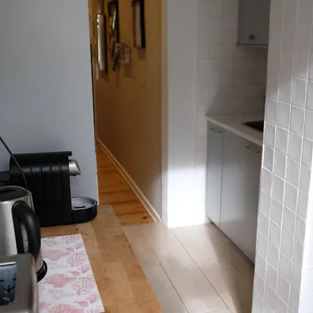 Portugal Here I - Herois De Quionga *