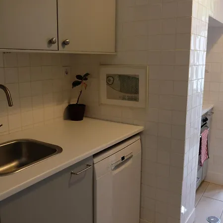 Portugal Here I - Herois De Quionga Daire *